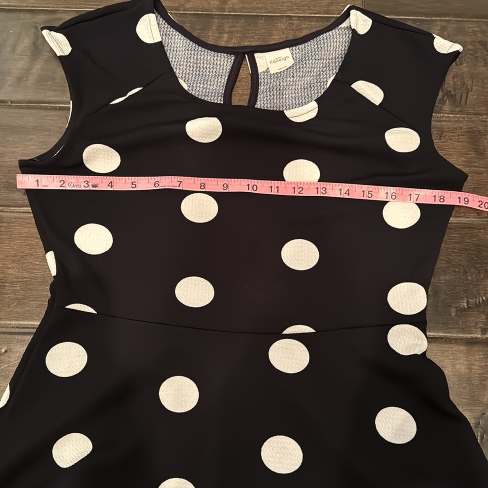 Kaileigh Polka Dot Dress - Picture 9 of 10